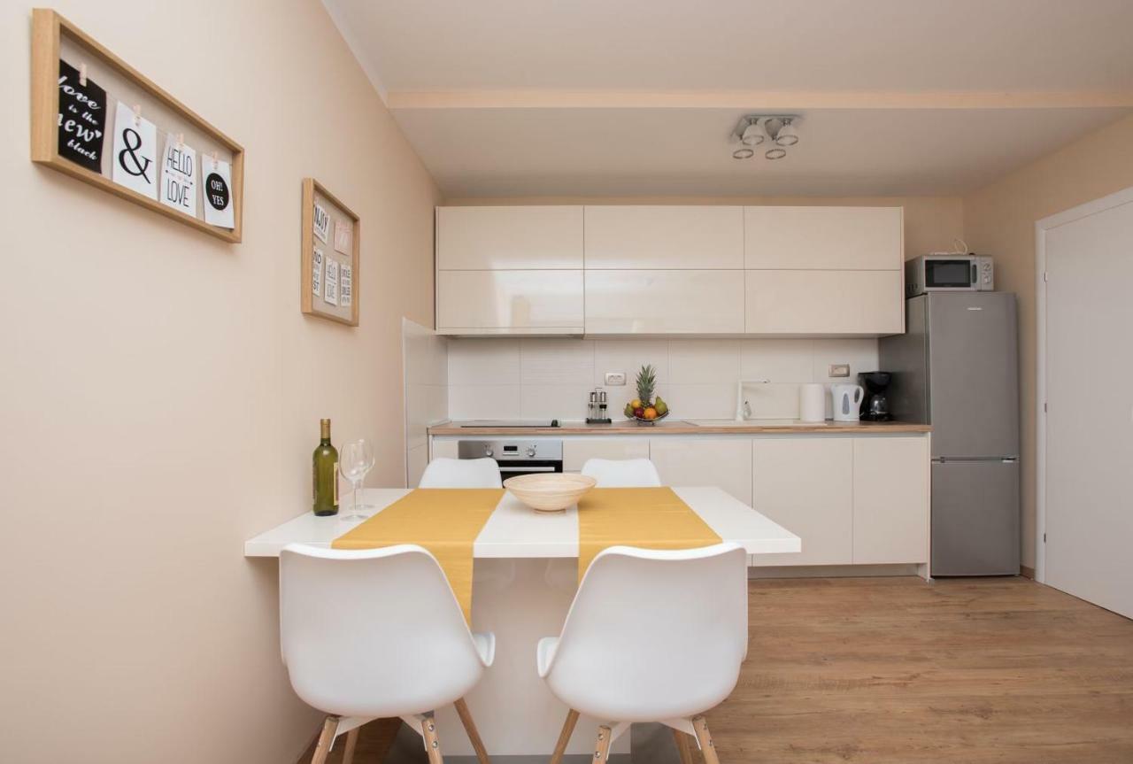 Apartman Mate Luka Makarská Exteriér fotografie